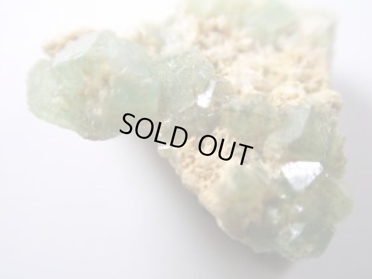 画像2: タンザニア産母岩付ツァボライトＡ (2)