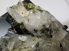 画像4: 福島県中津川産水晶／緑簾石 (4)