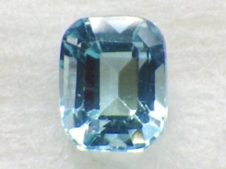 708 天然石　アパタイト　8㎜　キューブカット　燐灰石　ピアス　イヤリング 708 天然石 アパタイト 8㎜ キューブカット 燐灰石 ピアス