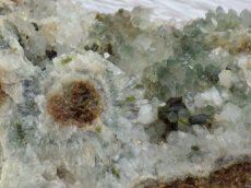 画像8: 秩父産緑水晶／緑簾石 (8)