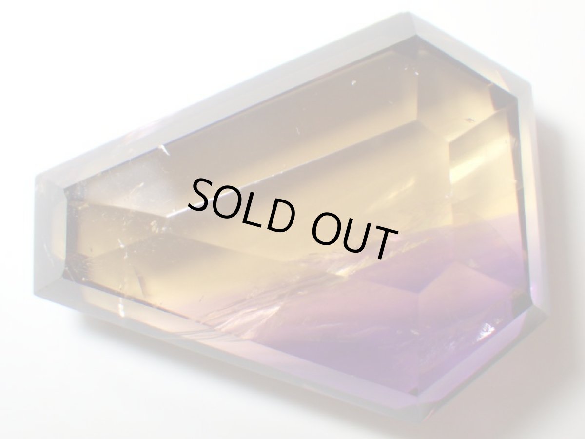 画像8: アメトリンカット　61.8ct (8)