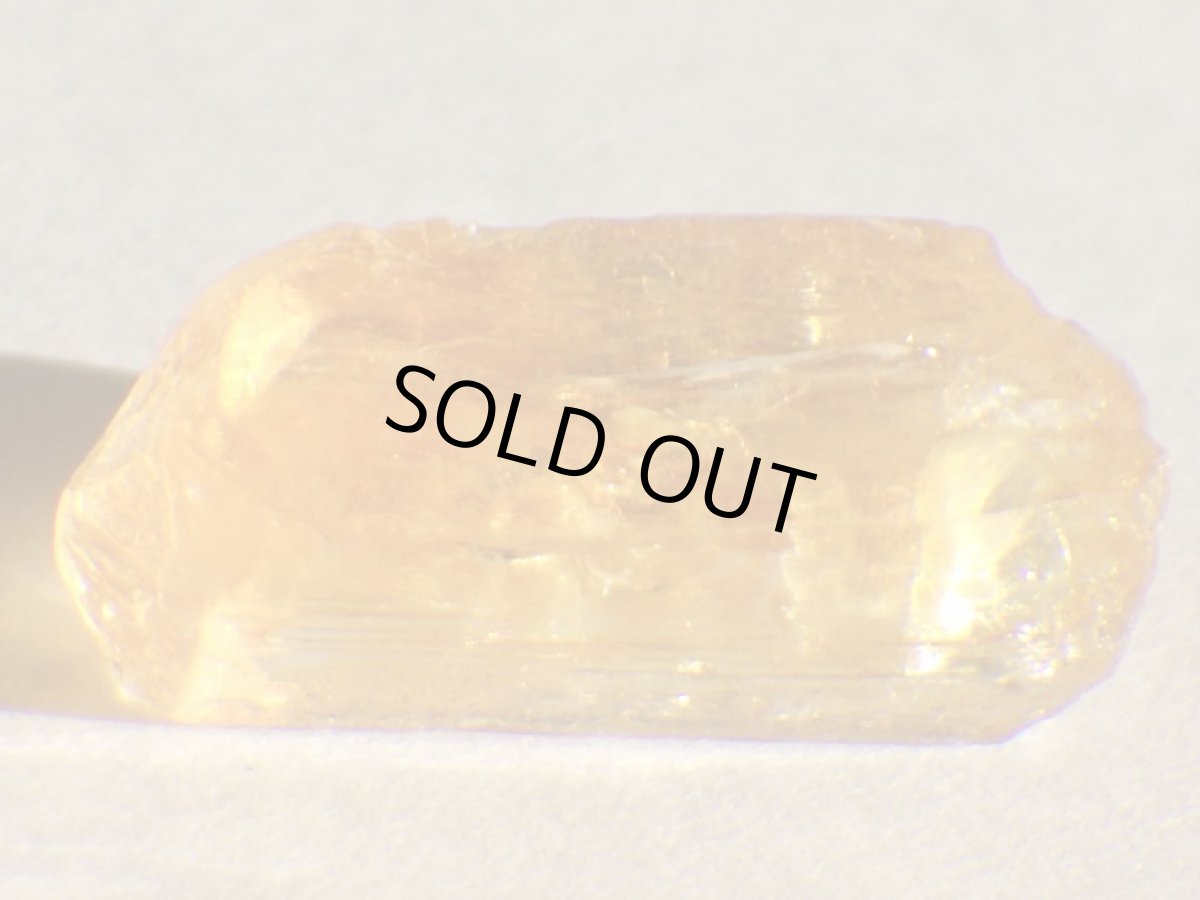 画像4: ザンビア産蛍光トパーズＡ (4)