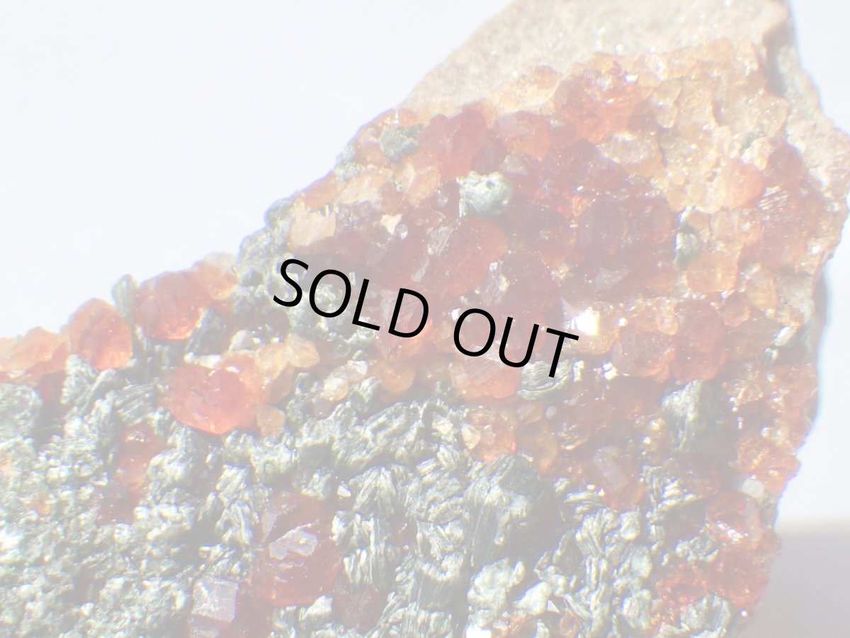 画像2: イタリア産ヘソナイトガーネットＤ (2)