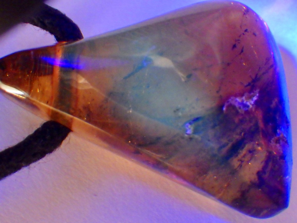 画像4: メキシコ産ブルーアンバーペンダントB (4)