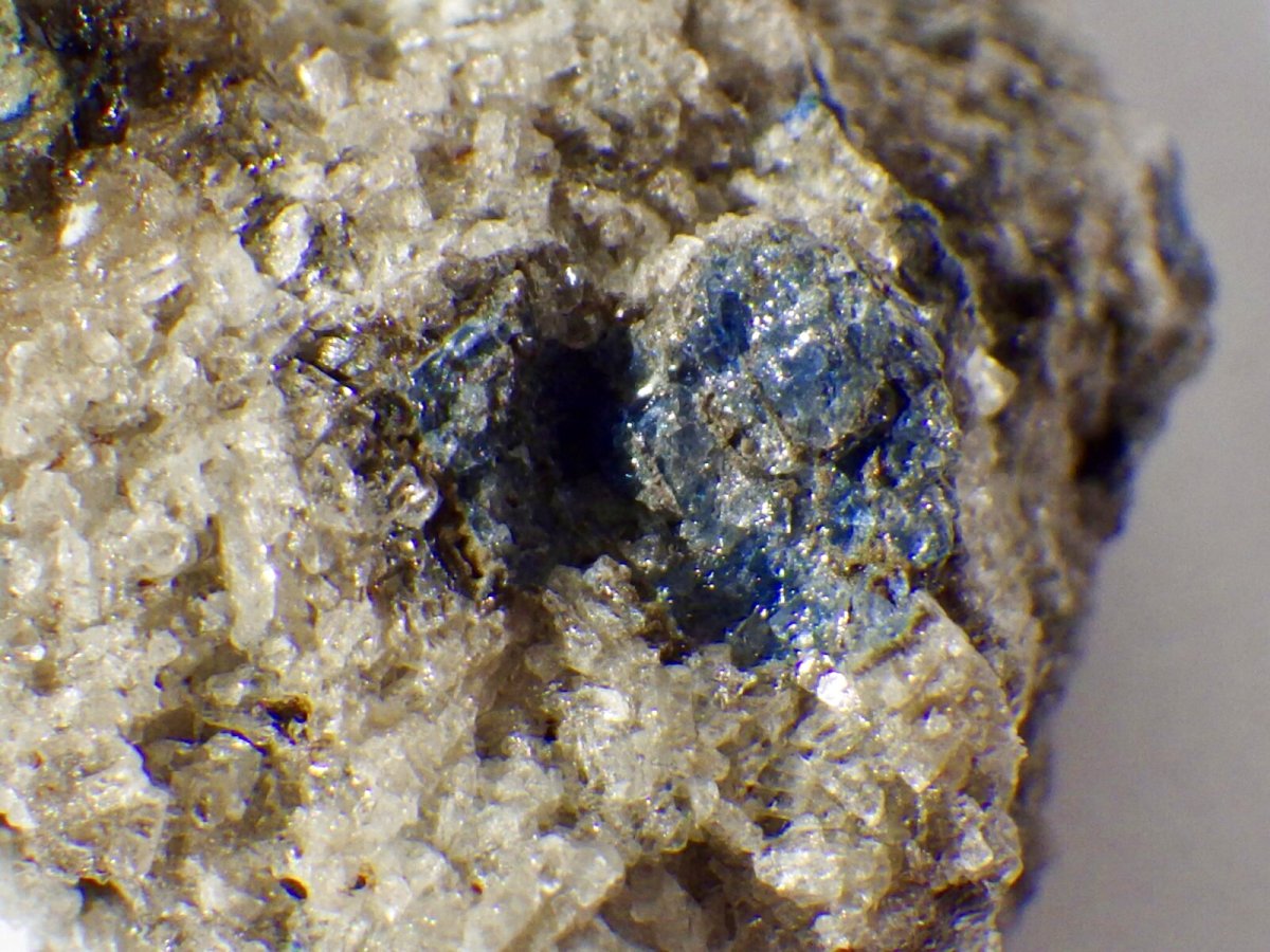 画像6: 母岩付きアウインＣ (6)