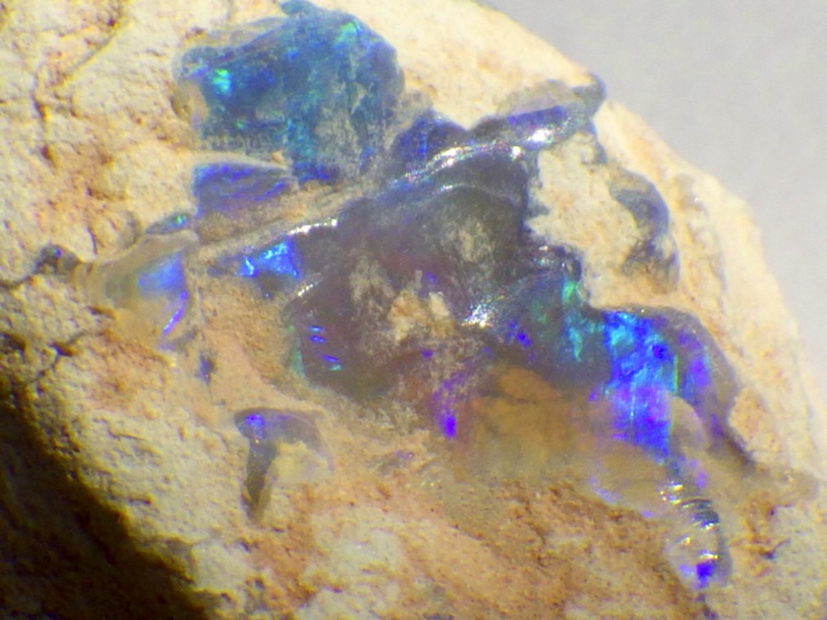 画像2: ノビーオパール原石Ｄ (2)