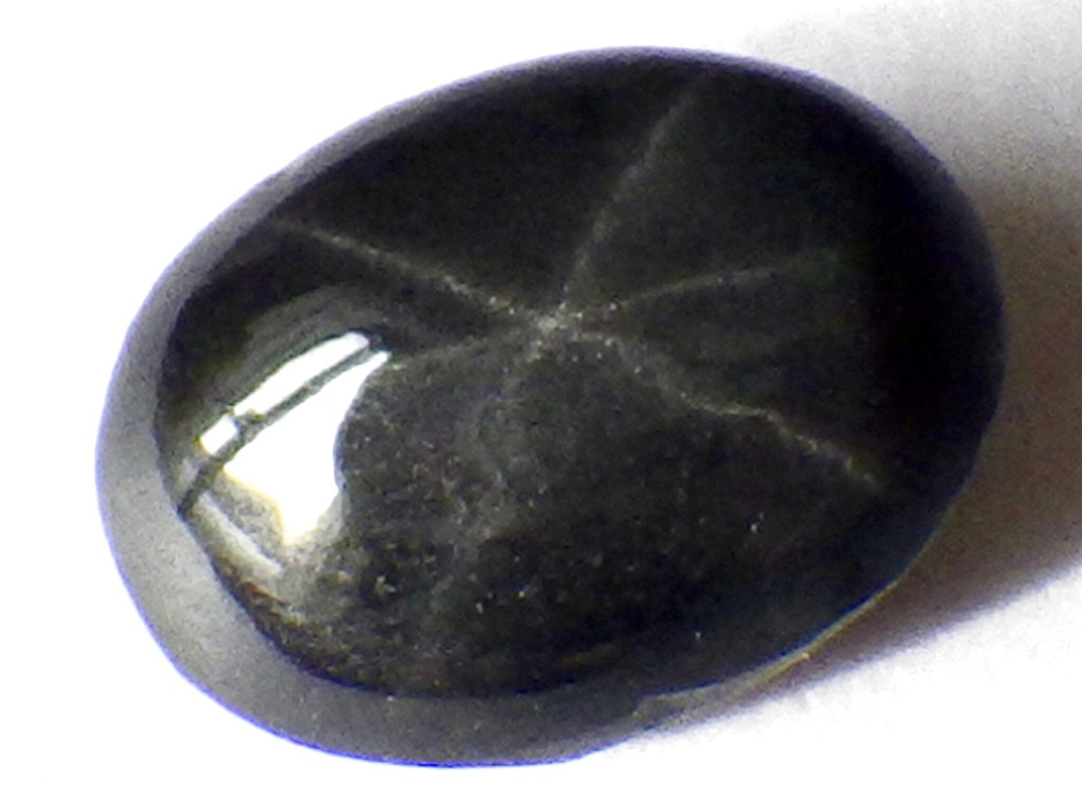 画像1: スリランカ産スタースピネルカボッションＣ　0.8ct (1)