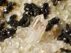 画像1: 中国産エピドート／水晶 (1)