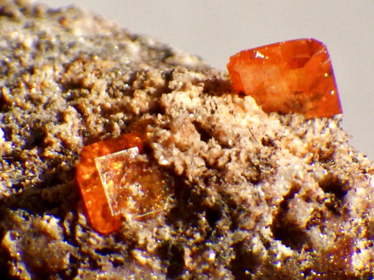 画像1: アリゾナ産ウルフェナイトＣ (1)