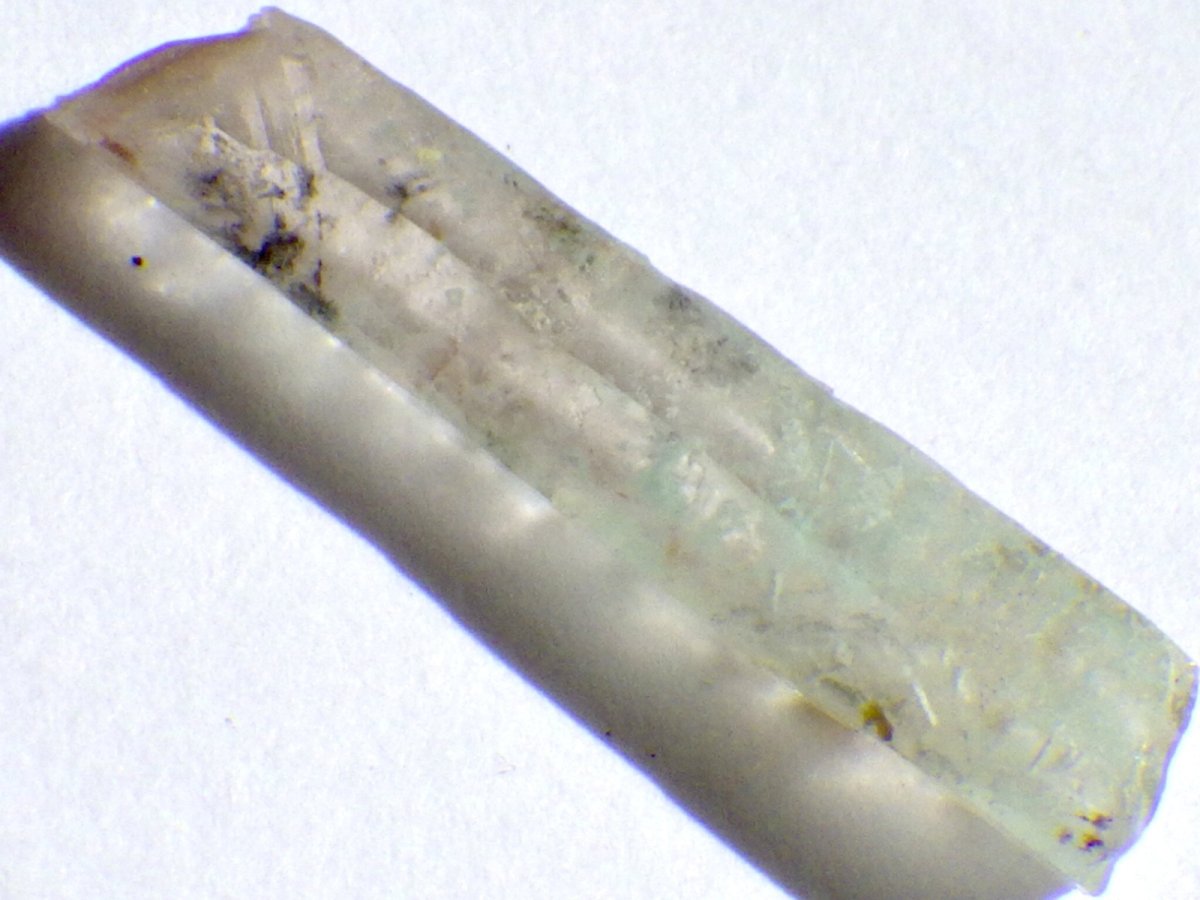 画像4: アホー石入り水晶ポイントＣ (4)