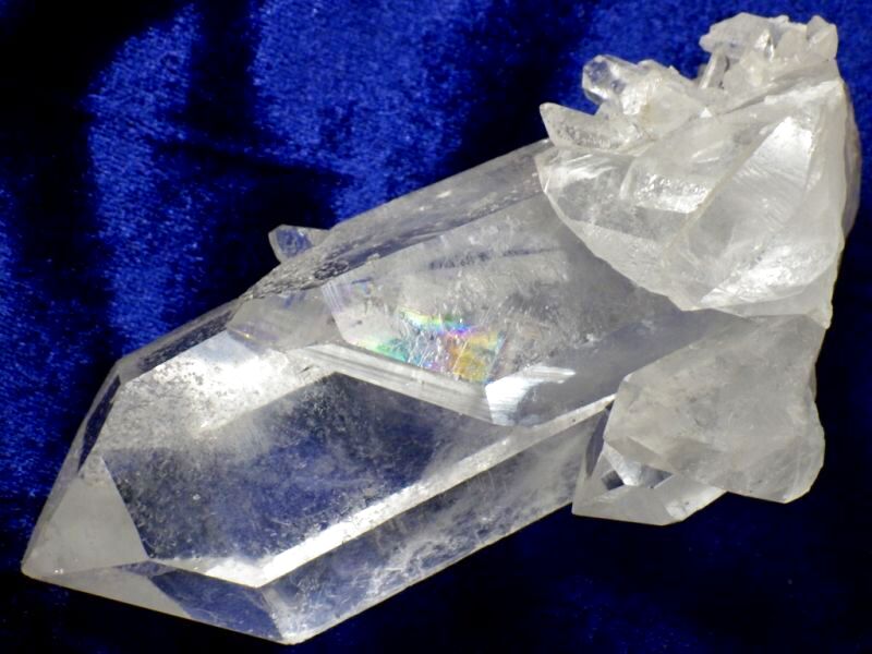 ブラジル産水晶クラスターＦ - セルフクリエイション